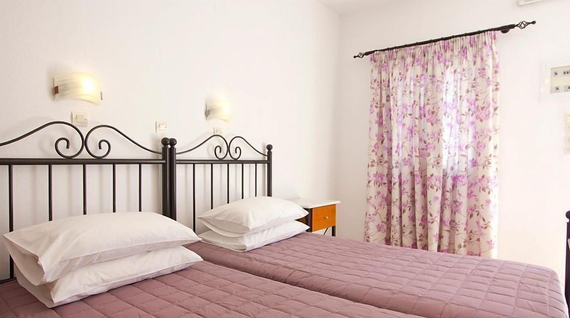Anixi Hotel Ornos  Eksteriør billede