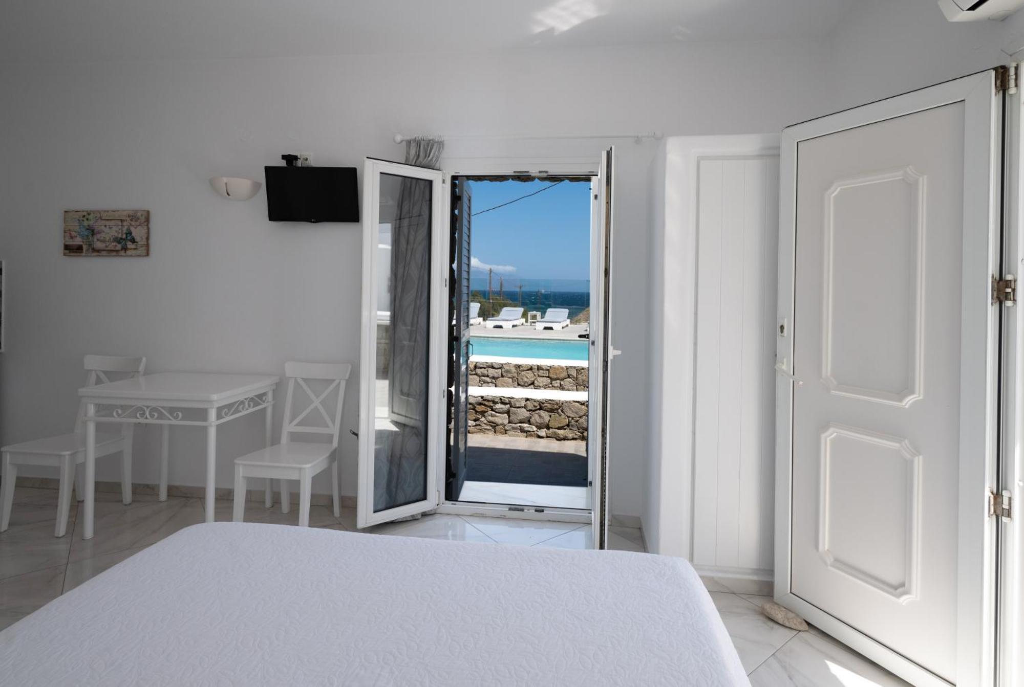 Anixi Hotel Ornos  Eksteriør billede